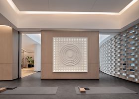 How to Choose a Studio